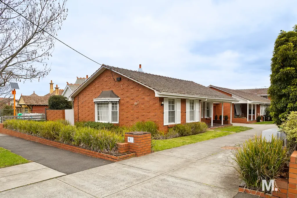 Essendon 2ਬੈੱਡਰੂਮ GRADE-A LOCATION. LITERALLY.