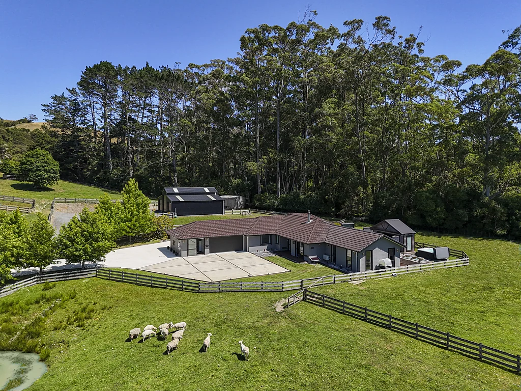 Kaukapakapa Lifestyle luxury meets rural charm