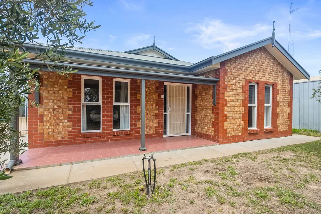 18 Monmouth Street, Moonta Bay, SA 5558