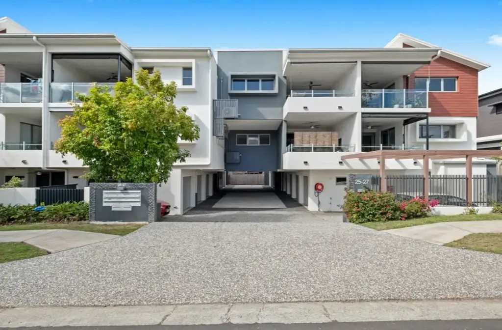 Stylish 3-Bedroom Luxury Apartment in Prime Morningside Location