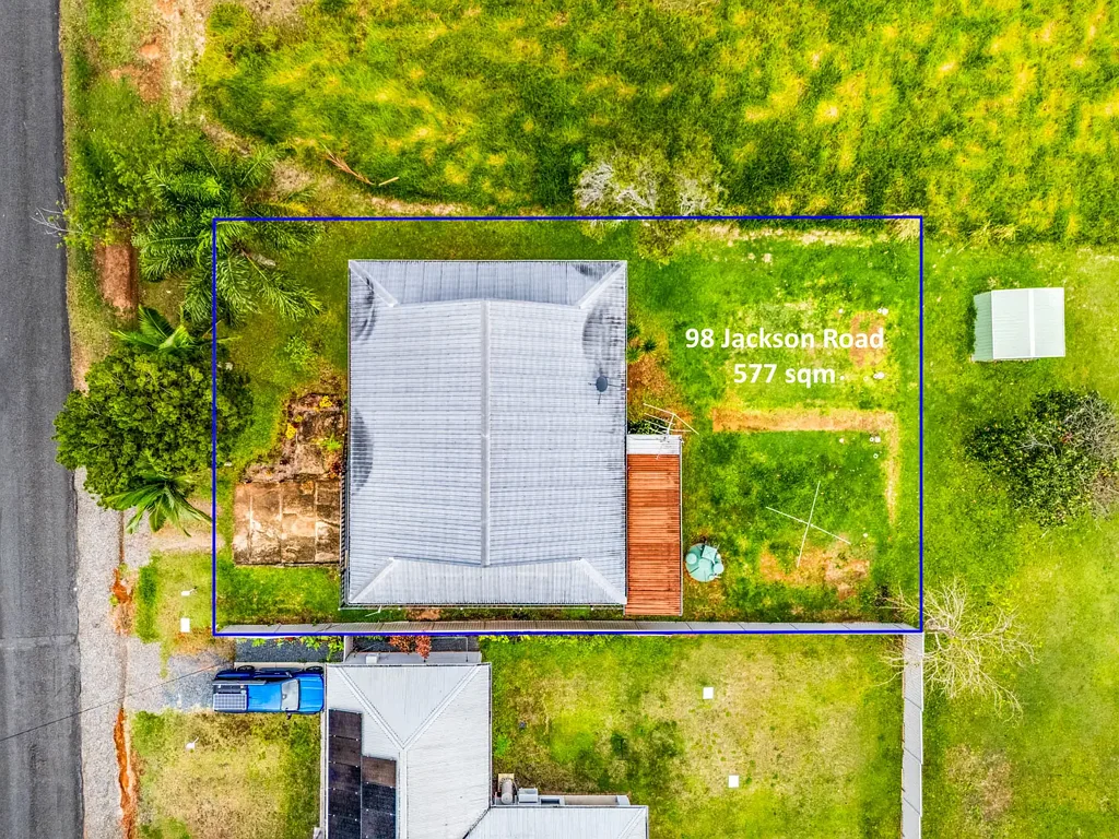 Russell Island 3ਬੈੱਡਰੂਮ Large Block Home with Storage Galore