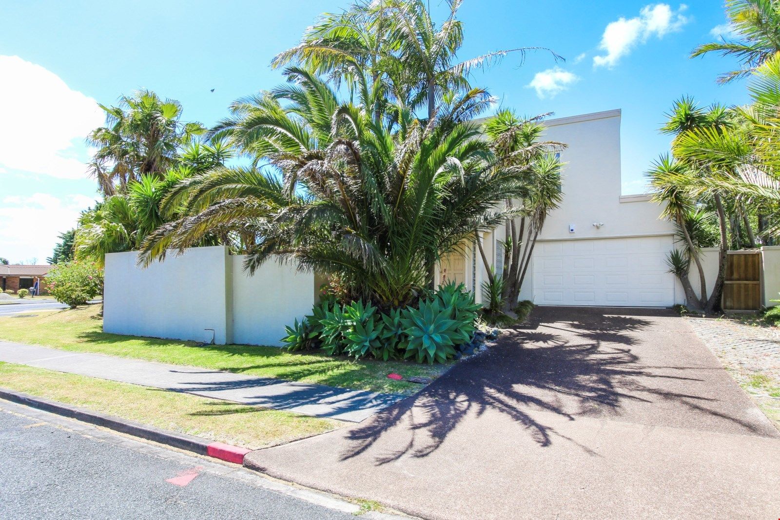 205 Luckens Road, West Harbour, Auckland - Waitakere, 3 habitaciones, 2 baños