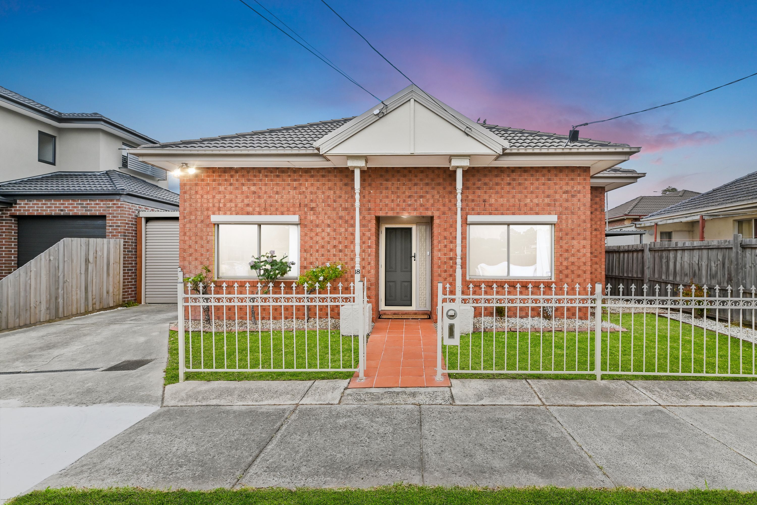 18 GRETA ST, OAKLEIGH EAST VIC 3166, 0 Kuwarto, 0 Banyo, House