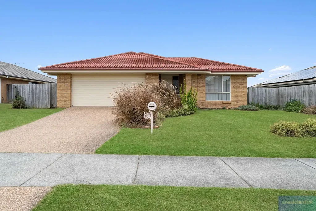 For Lease: Charming 4-Bedroom Family Home in Lowood, QLD!