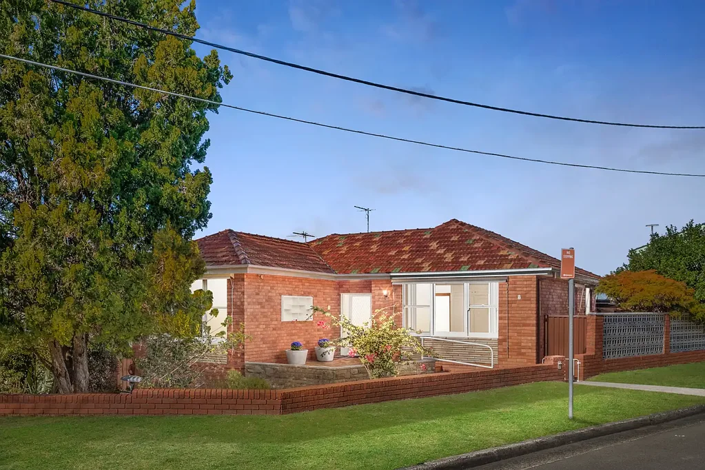 Sans Souci 3Moenga Classic Family Home with Endless Potential on a Prime Corner Block