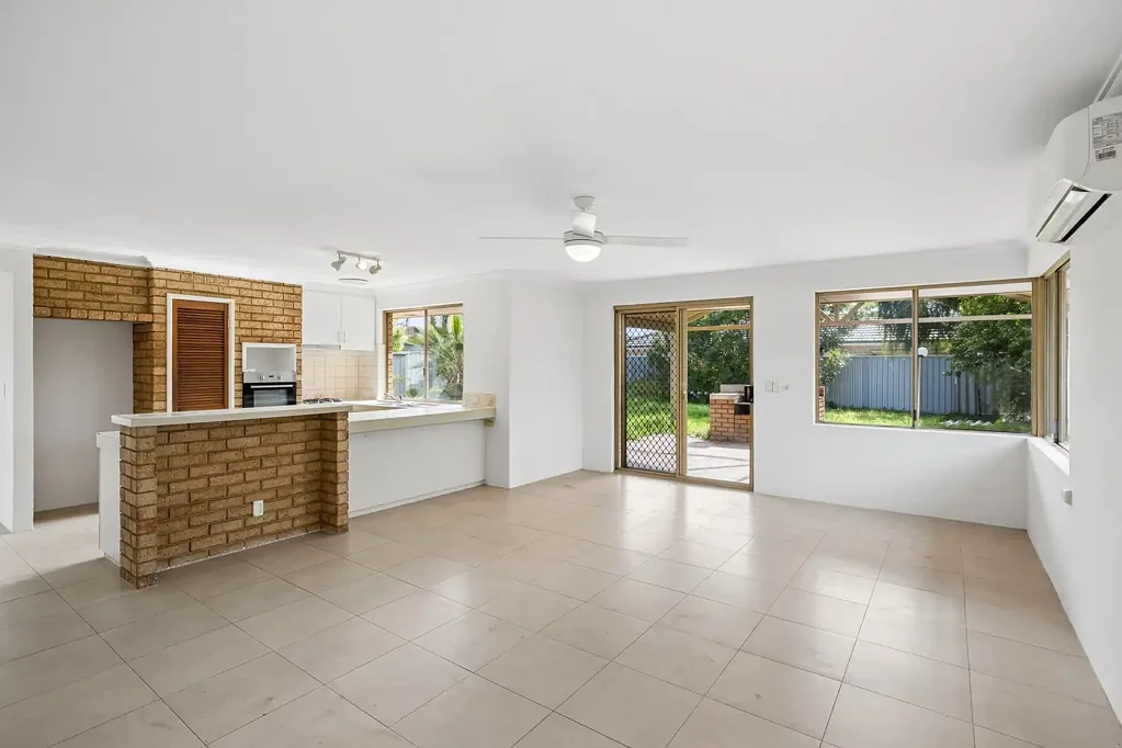SPACIOUS 4x2x2 HOUSE IN GREAT LOCATION