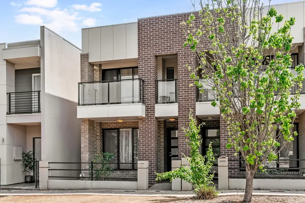 A Modern Family Home Awaits in Blakeview!