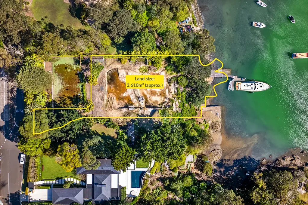 Mosman 6房 2610sqm深水前沿地 船屋码头已翻新 DA批准三层豪宅 无遮挡壮丽景观 便捷通往CBD北区 Prestigious DA Approved 2,610sqm Waterfront Estate Featuring Boathouse, Pontoon & Marina Access