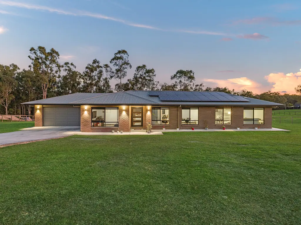 17 Habitat Place, Karalee, QLD 4306