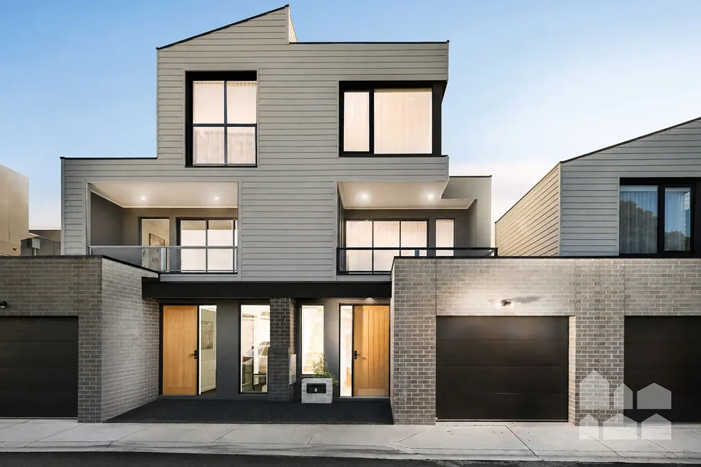 Seddon 2ห้องนอน Sophisticated inner-city living across three stunning levels