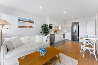 103/318 Wairau Road, Glenfield, North Shore City