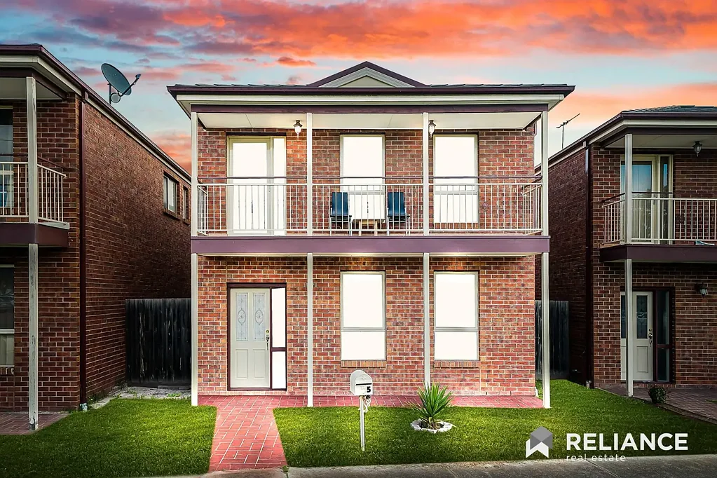 Immaculate 3 Bedroom House!!