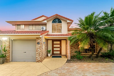 Calamvale 4 Slaapkamer 805sqm; + Lagoon-Style Pool + Stretton Catchment