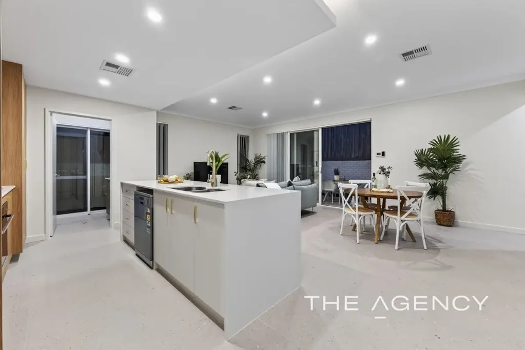 Heathridge 4Habitaciones BRAND NEW - GREEN TITLE - LOCK N LEAVE