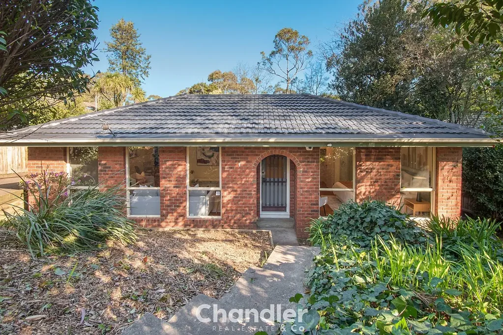 18 Clifford Grove, Tecoma, VIC 3160