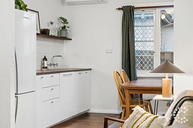 8 Howson Street, Hilton, WA 6163, 4房, 2浴, House