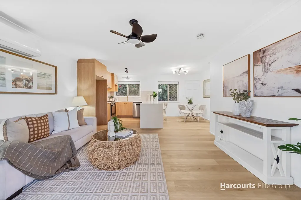 Kingston 3房 宽敞生活空间，奢华尽享 Two kitchens, Two Levels, One Exceptional Dual Living Home