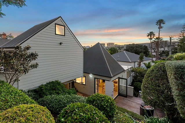 110 Bassett Road, Remuera, Auckland City