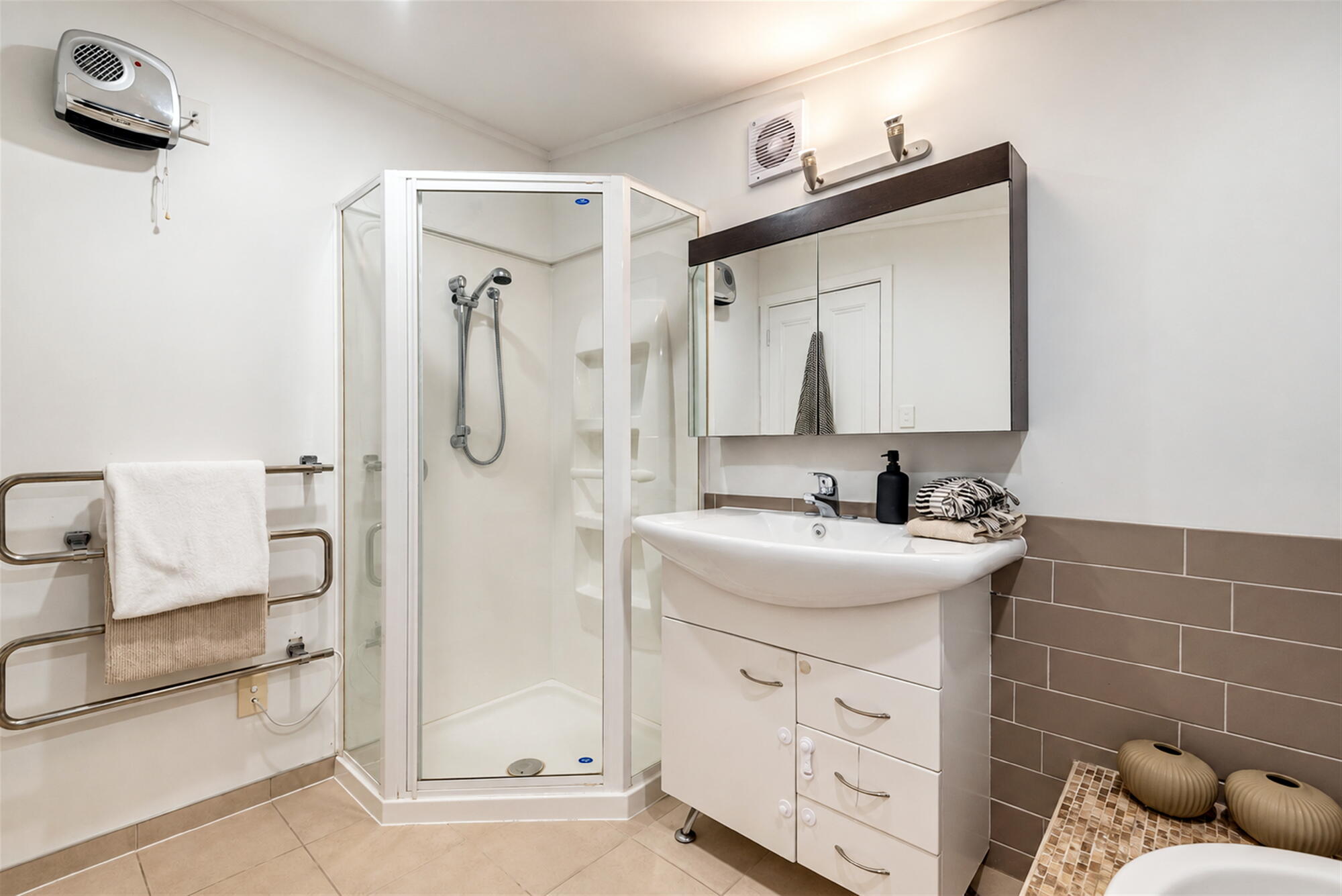 61 Vauxhall Road, Devonport, photo 10