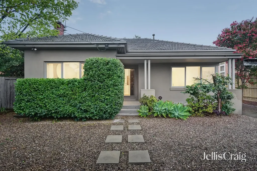 Bentleigh East 3ห้องนอน Rendered warmth with welcoming style