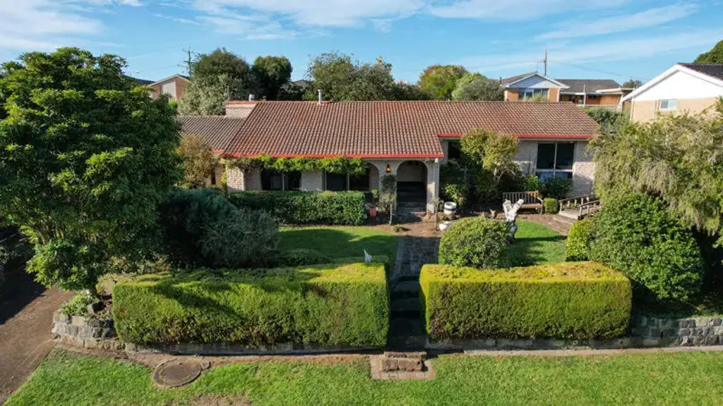 Warrnambool 3房  Charming Residence