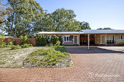 Girrawheen 3침실 Modern Villa Living on a Generous Block !!!!! Secure Investment Opportunity