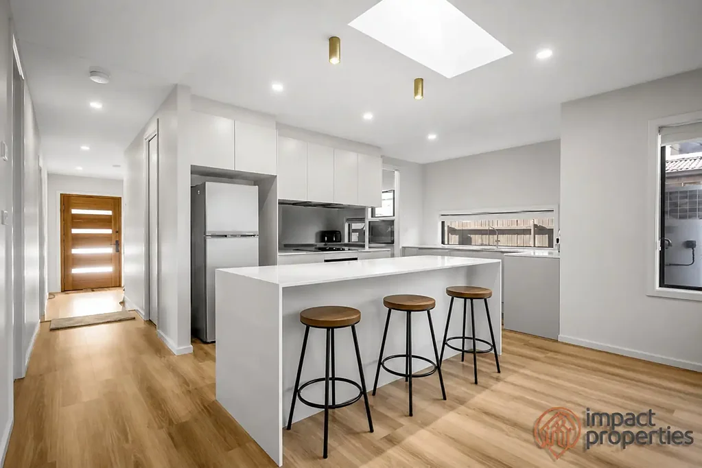 Denman Prospect 4Kwarto Sophisticated Near-New Family Home with Self-Contained Studio !