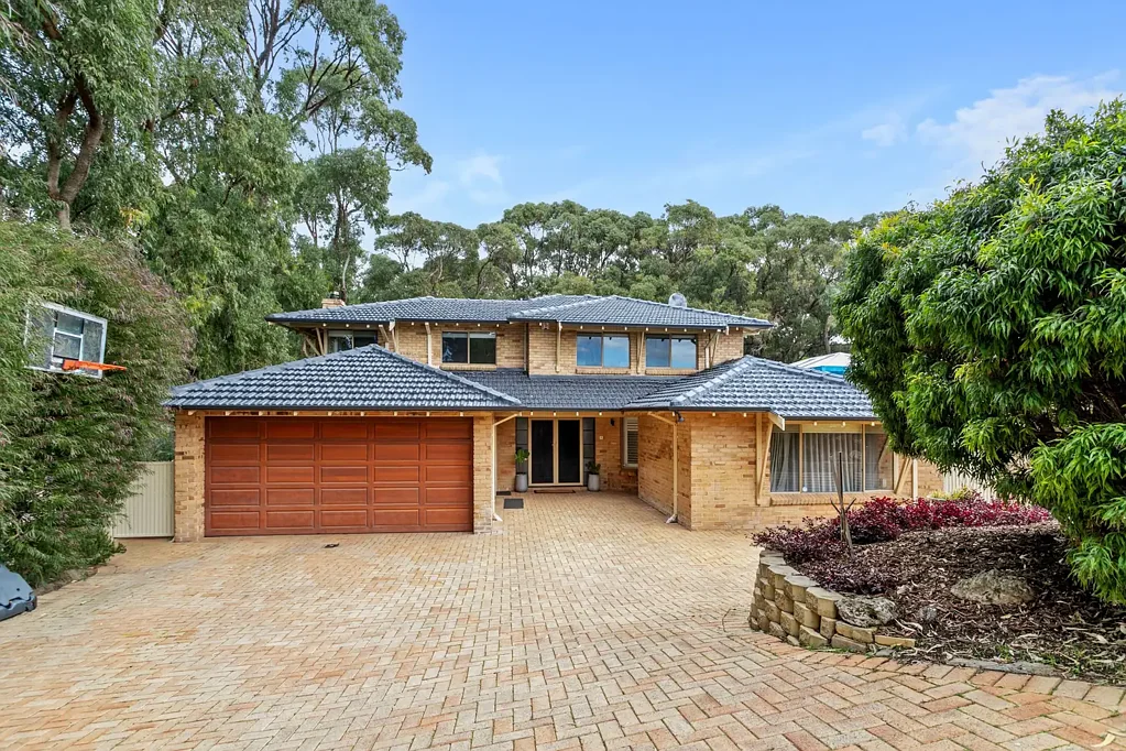 3 Mosman Court, Kallaroo, WA 6025