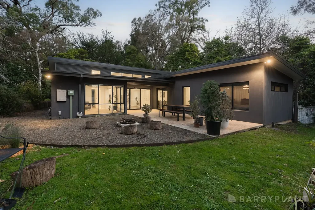 Emerald 4ਬੈੱਡਰੂਮ PRIVATE HALF-ACRE RETREAT IN THE HEART OF EMERALD