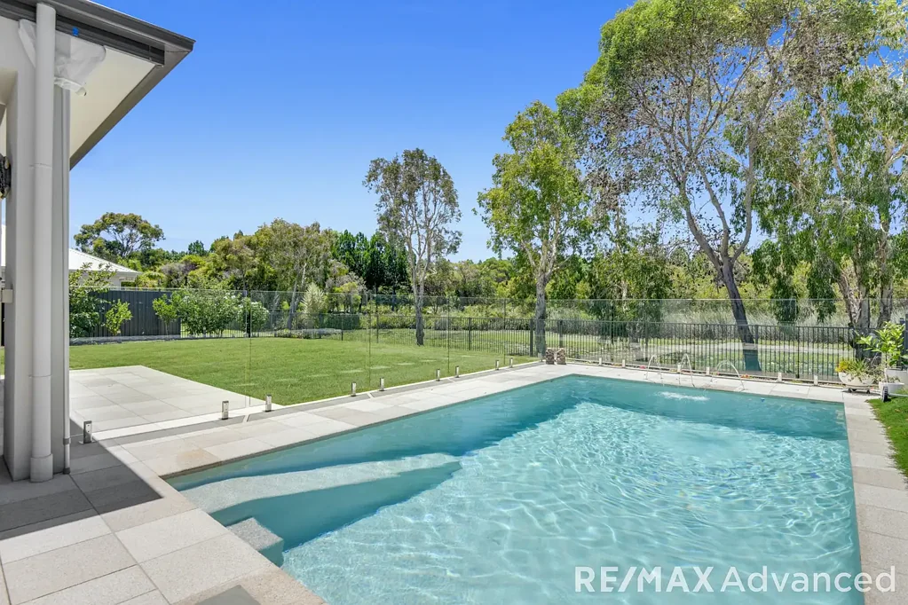 14 Emilia Close, Banksia Beach, QLD 4507