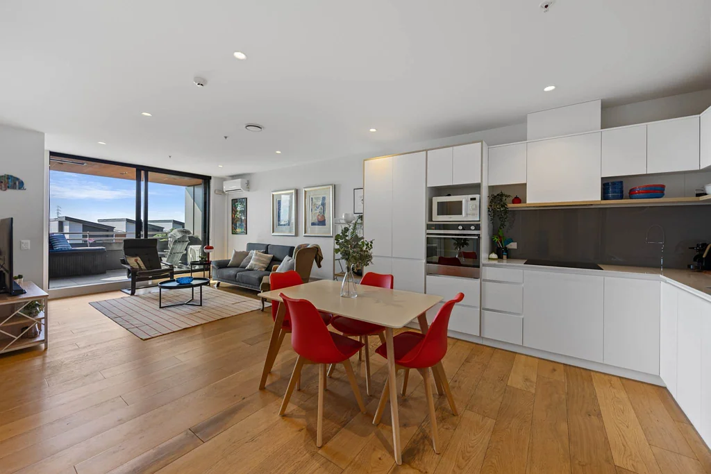 Onehunga 2房  MODERN LIVING  MORNING SUN  PRIME LOCATION