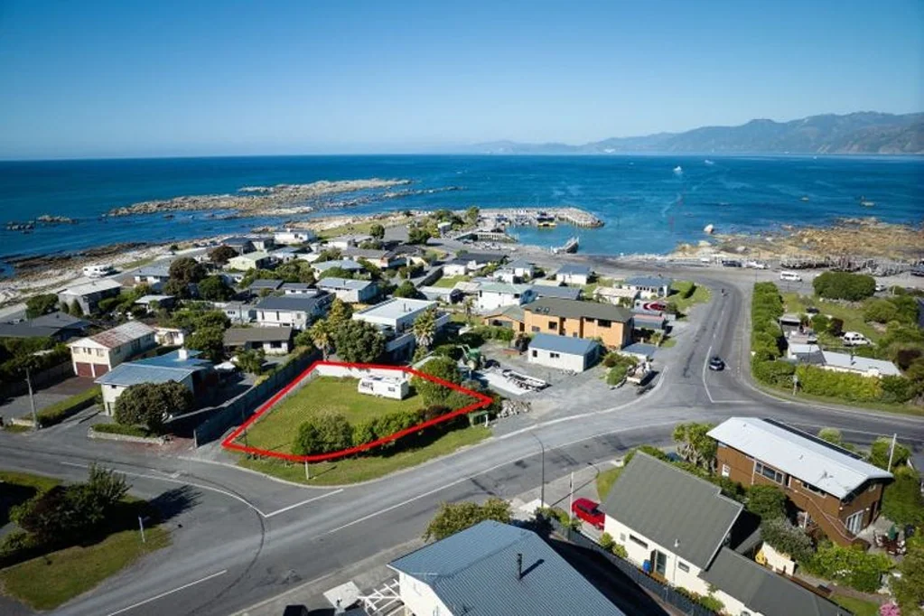Kaikoura  South Bay Parade Beckons