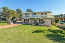 14 St Vincent Road, Tuross Head