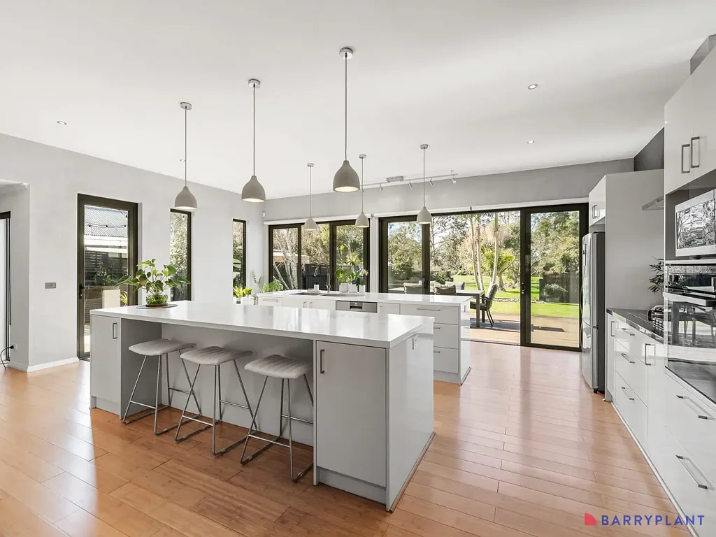 Cowes 4 Slaapkamer Spacious Family Retreat Backing onto Blue Gum Reserve