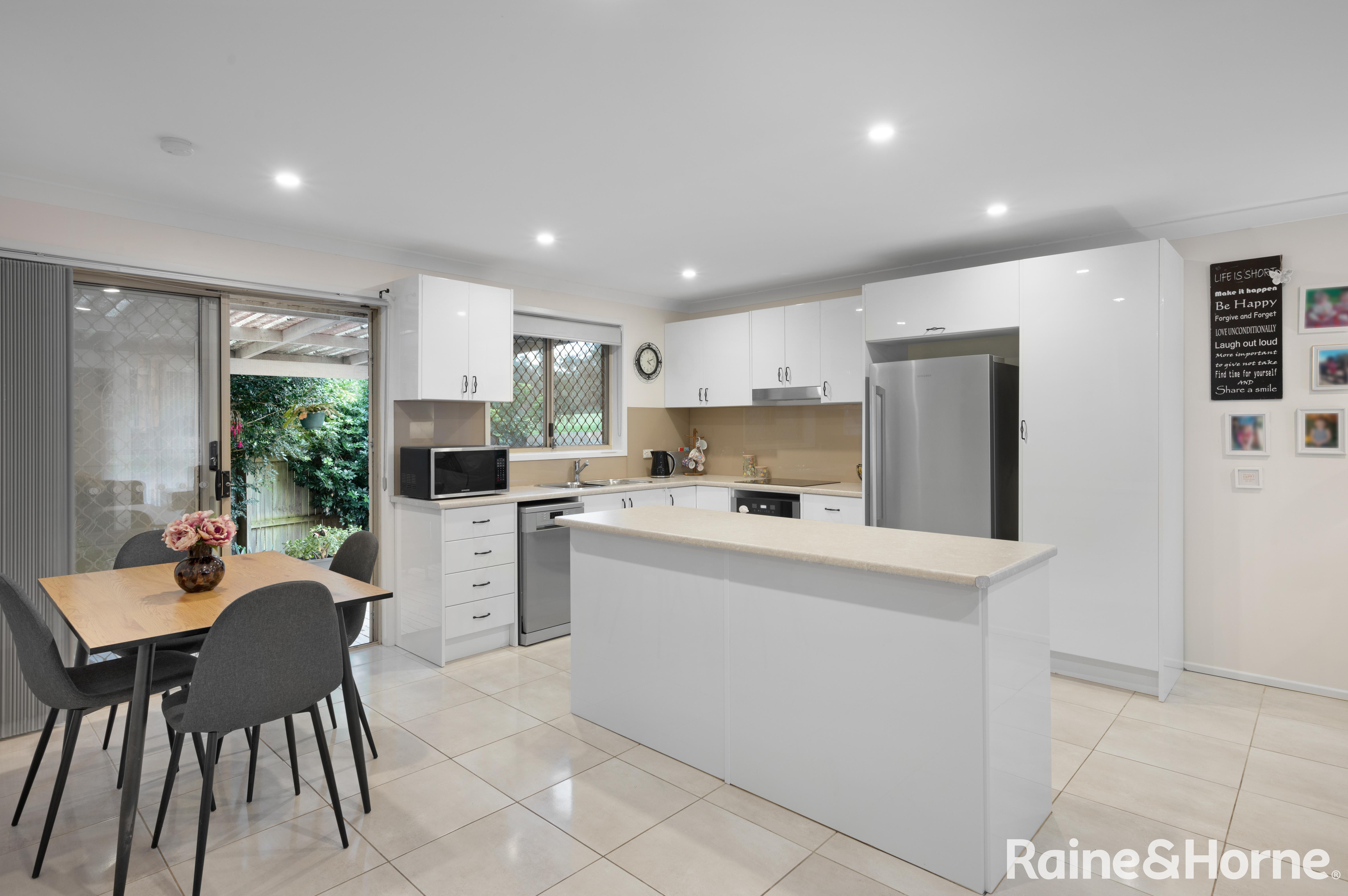 UNIT 6 28 KINGS RD, INGLEBURN NSW 2565, 0房, 0浴, House