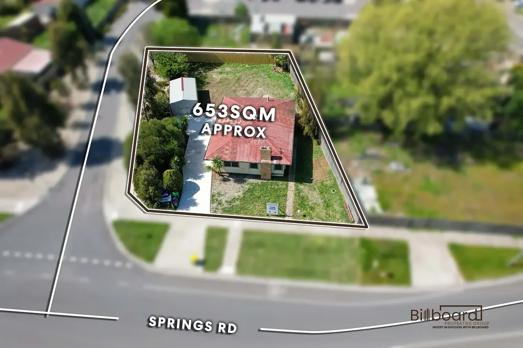 Donnybrook 3Phòng ngủ Invest, Develop & Capitalise - Endless Potential on Approx. 655sqm Corner Site with House Next to Train Station