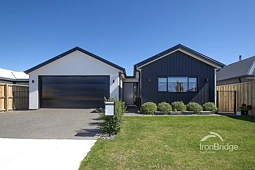 11 Higgins Street, Woodend