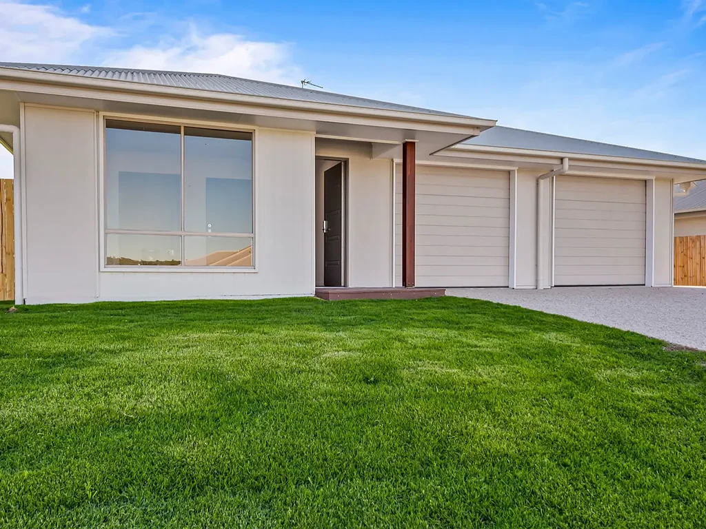 Cotswold Hills 5 Bedroom Dual Key Duplexes