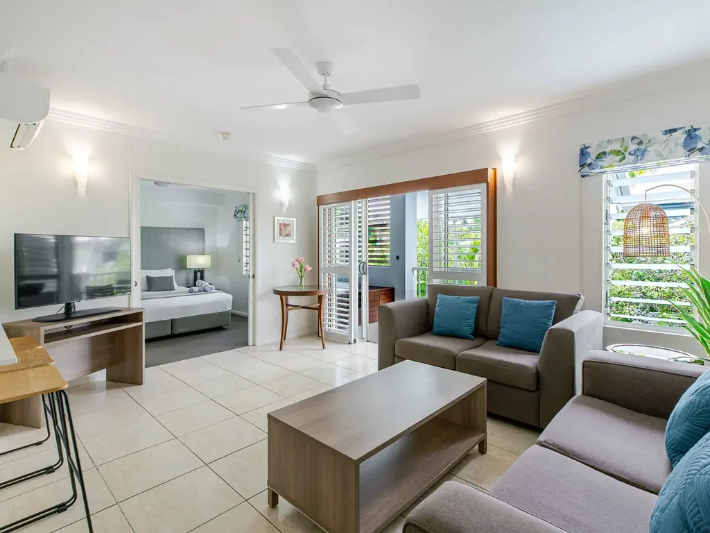 Port Douglas 2房  UPGRADED APARTMENT - STROLL TO THE BEACH!