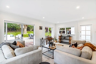 2/4 Corunna Road, Milford, Milford, North Shore City
