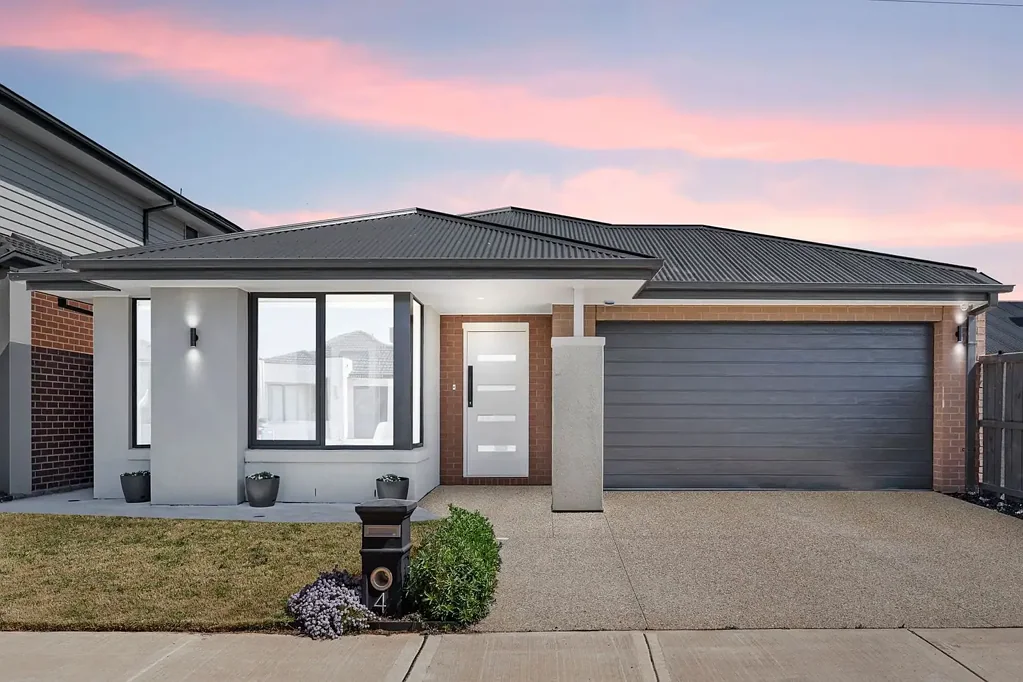 Thornhill Park 4ਬੈੱਡਰੂਮ Stylish. Secure. Spacious. Welcome to Thornhill Park.
