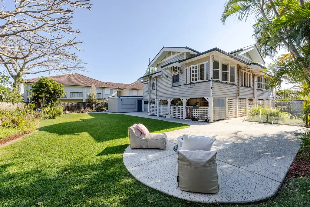 17 Miles Street, Clayfield, QLD 4011