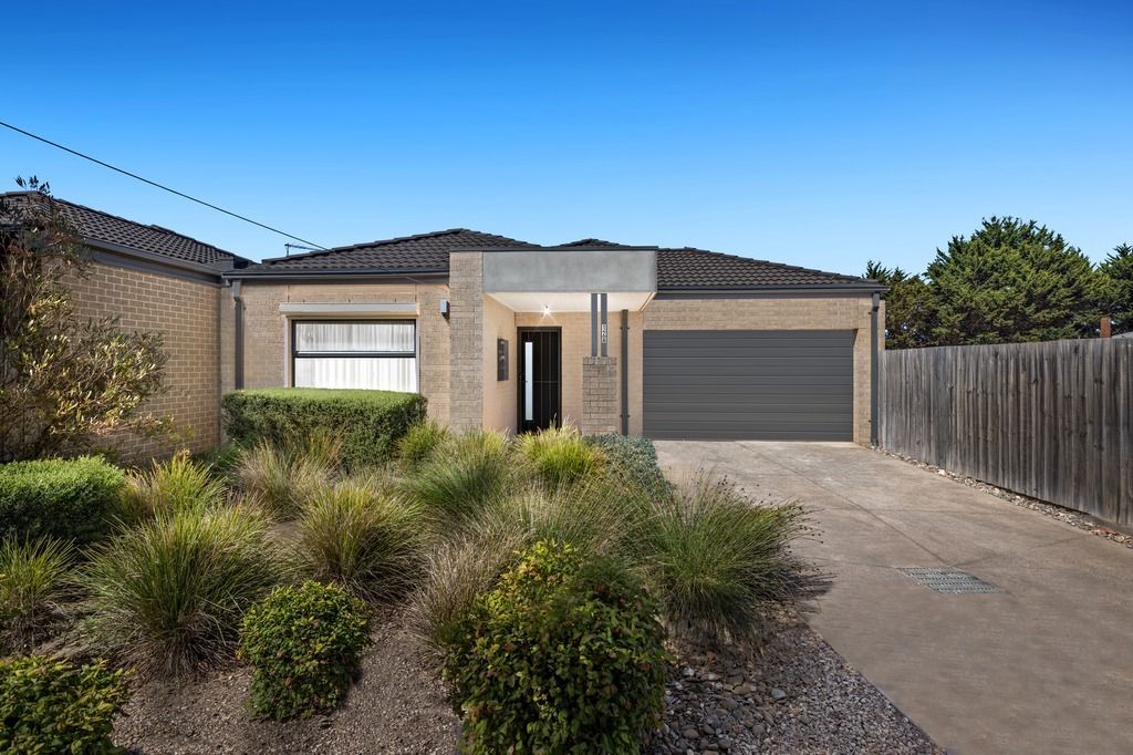 12A Ballan Road, Werribee, VIC 3030, 3 ਕਮਰੇ, 2 ਬਾਥਰੂਮ, House