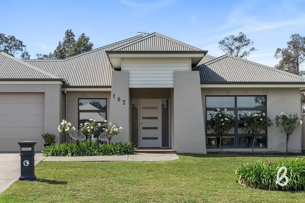 Singleton 4房  The Ultimate Family Entertainer with Space for Everyone | Freshly Renovated