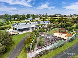 33 Weaver Ridge Road, Armidale