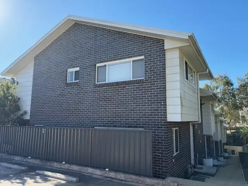 Great location 3 bedroom townhouse