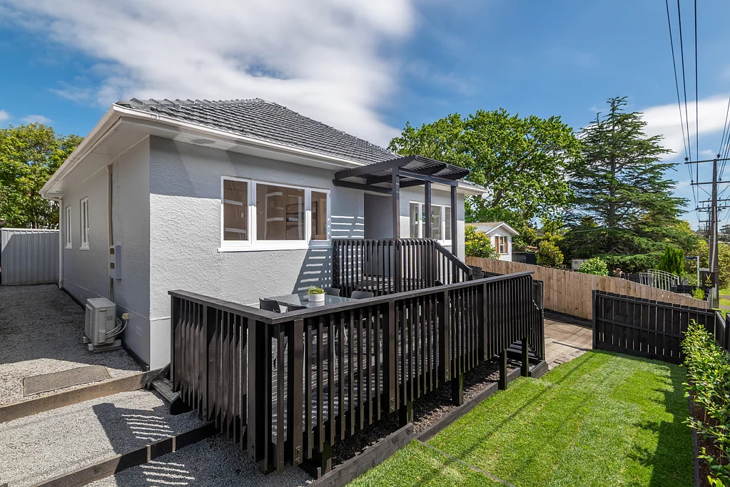 2/180 Lake Road, Northcote, North Shore City, Auckland