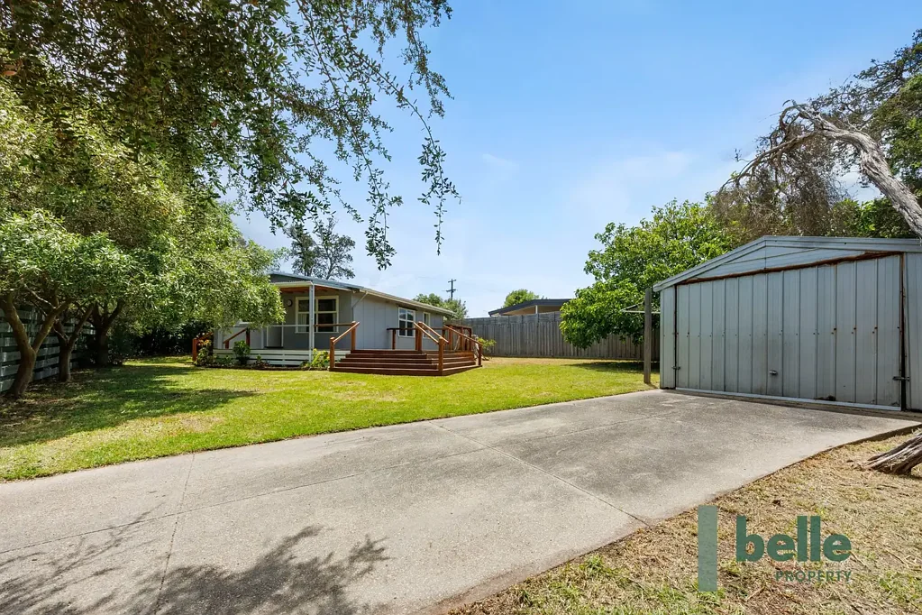 39 Hilltop Avenue, Blairgowrie, VIC 3942