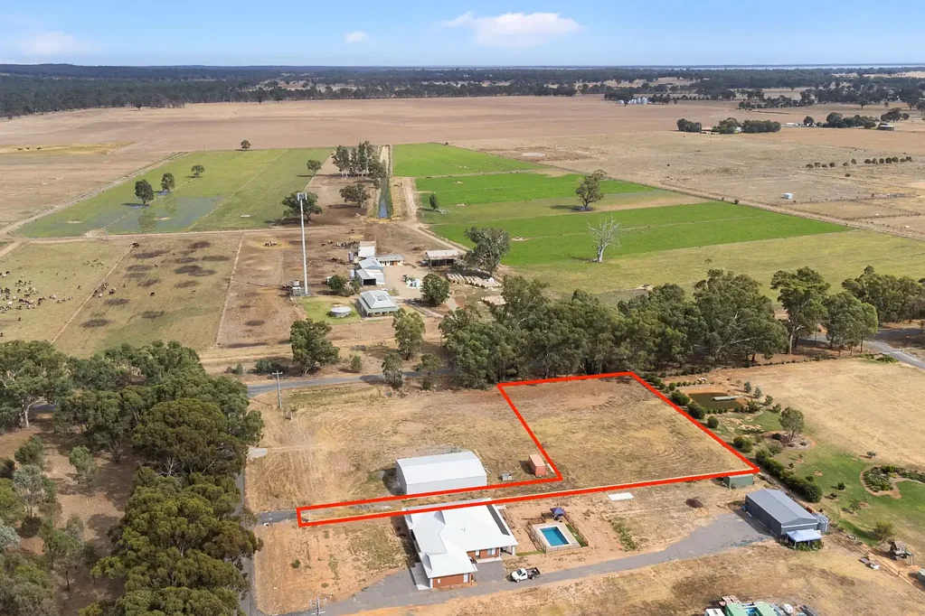 Murchison Titled 3259m2 Vacant Block is ready to be Transformed!