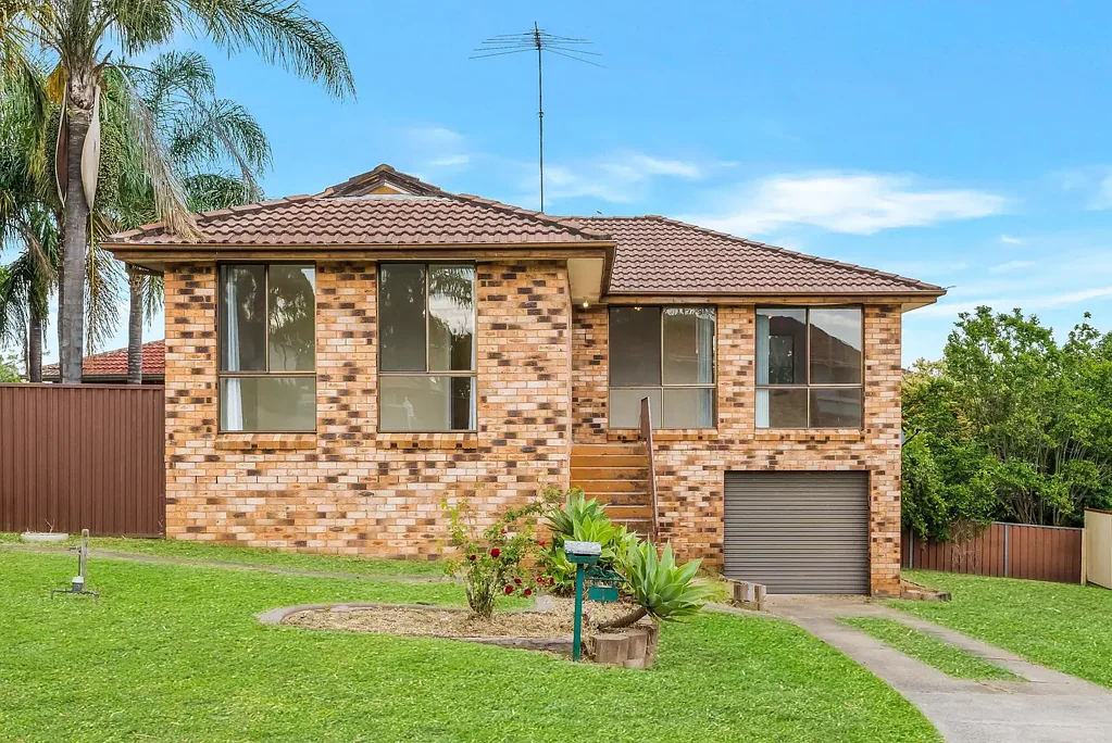 1 Rushes Place, Minto, NSW 2566
